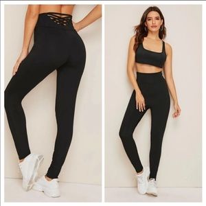 High Waisted Crossed Back High Waisted Leggings Size Medium